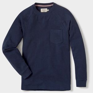 BNWT (M)Navy colored long sleeve sweater Insanely soft & breathable tailored fit